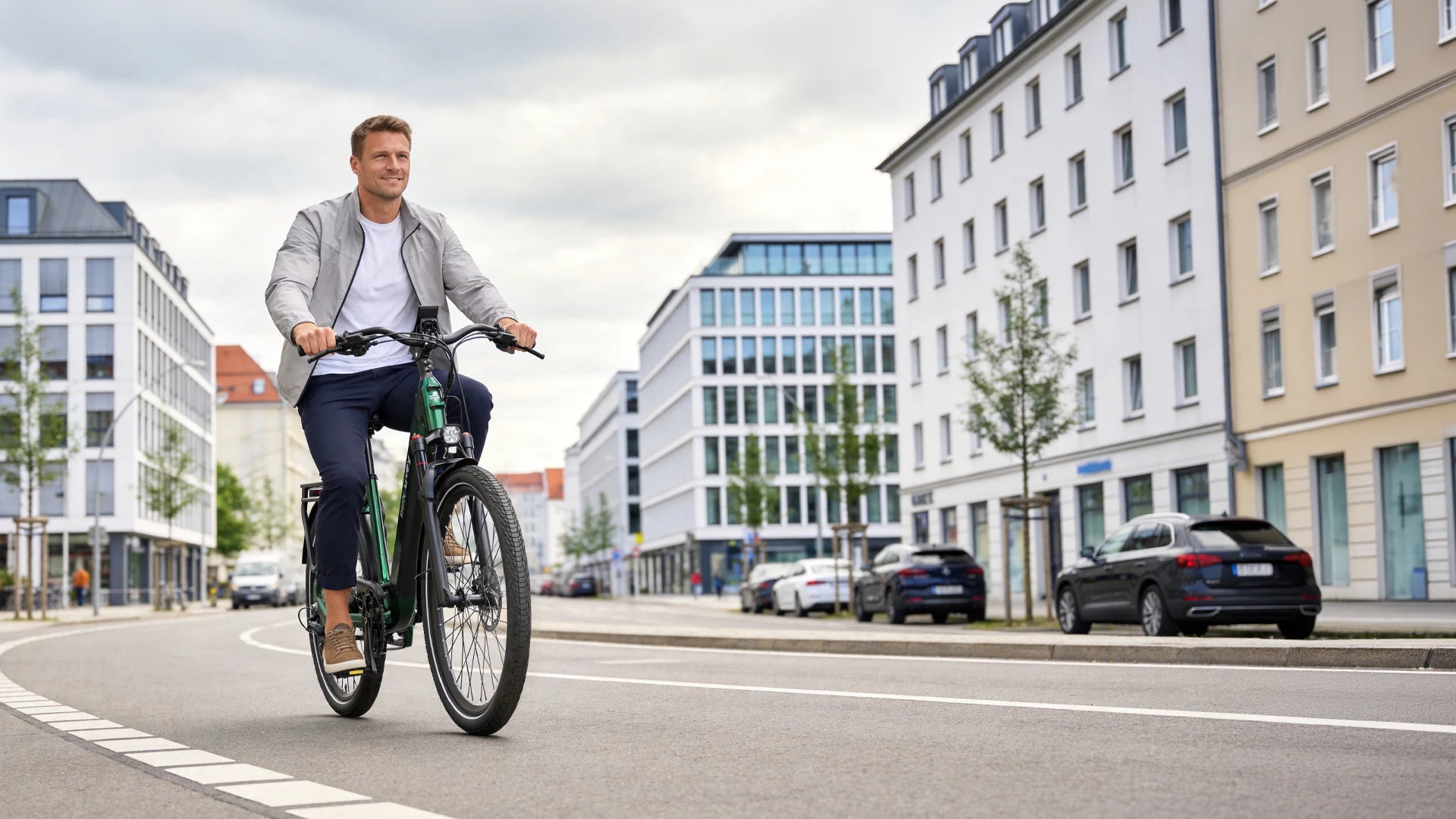 Dukawey FUGL Pro auf einer Stadtstraße im täglichen Arbeitsverkehr